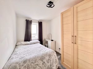 Photo 7- click for photo gallery